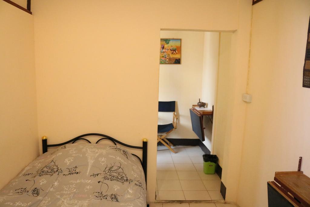 Eco House Apartment Bangkok Luaran gambar