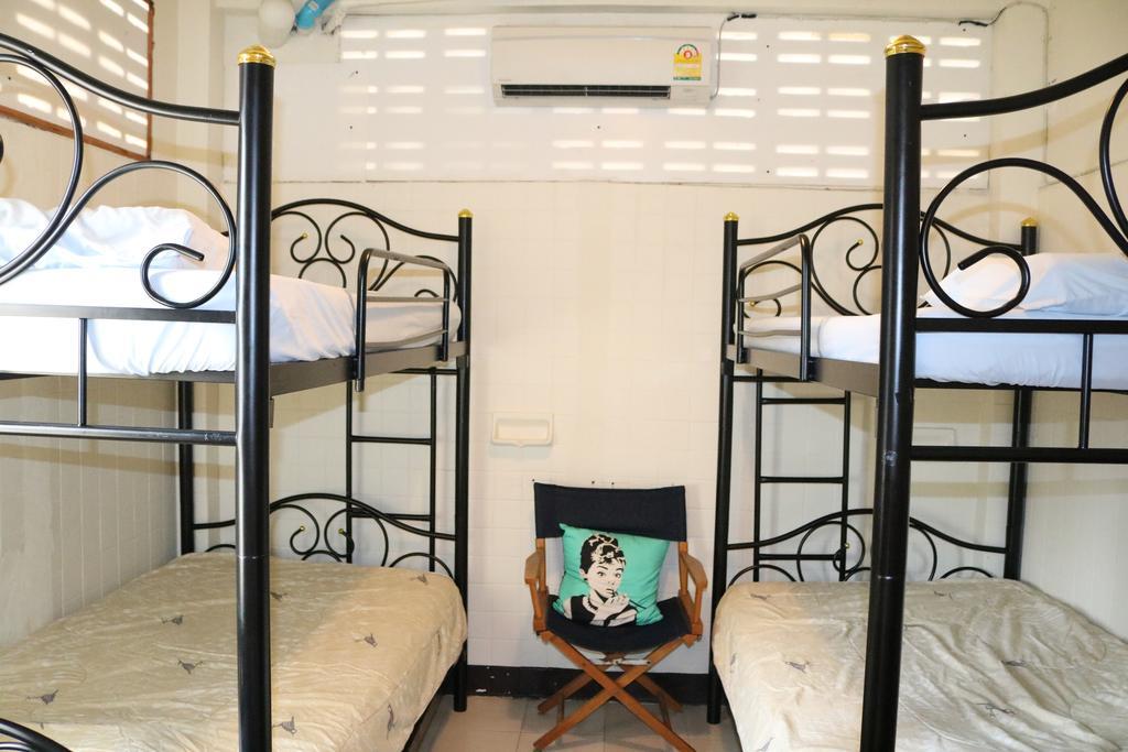 Eco House Apartment Bangkok Luaran gambar