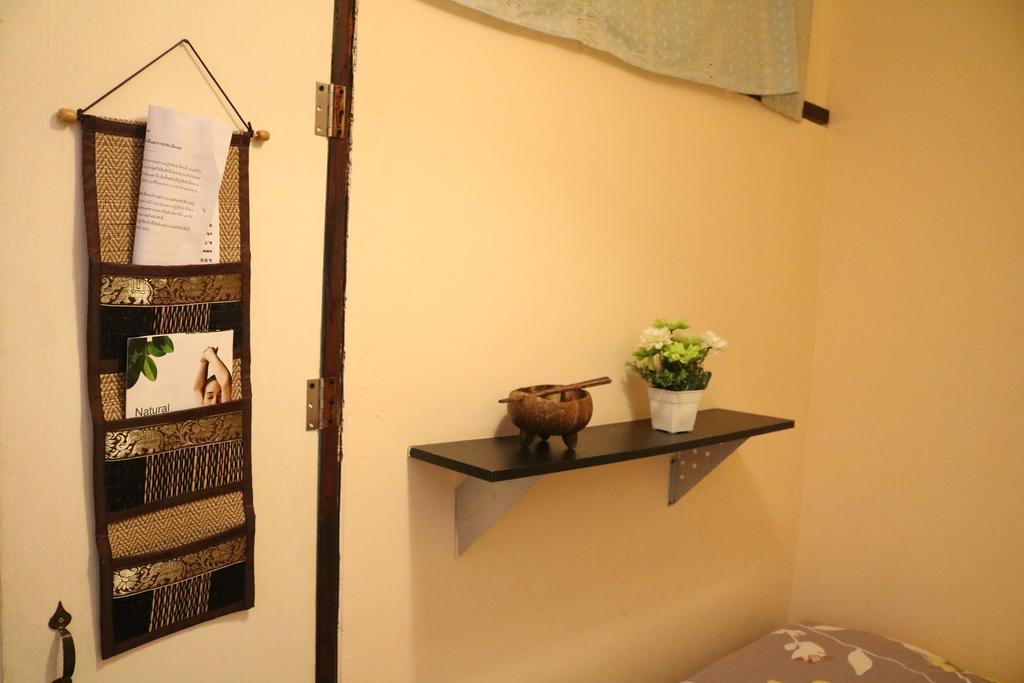 Eco House Apartment Bangkok Luaran gambar