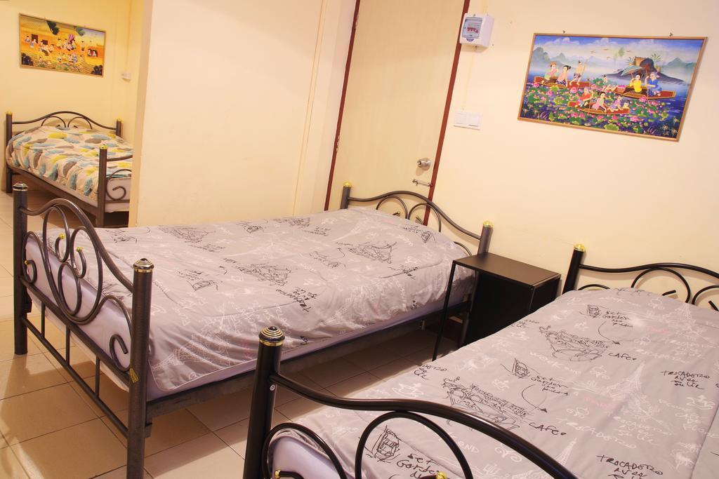 Eco House Apartment Bangkok Luaran gambar